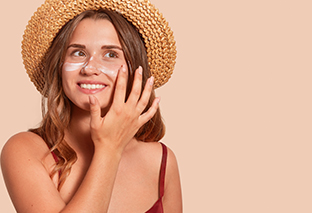 Navigating Winter Sun Protection: Choosing the Best Sunscreen for Your Skin Type