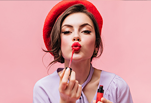 Perfect Your Pout: Lip Plumpers for a Luscious, Fuller Pout